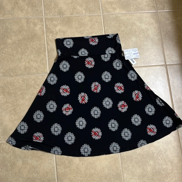 L Azure Skirt. NWT. (Shirt/belt not included). - Picture 2 of 5